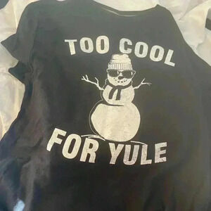 121. “Too Cool for Yule” Kids Graphic Tee, short-sleeve, black, size XL